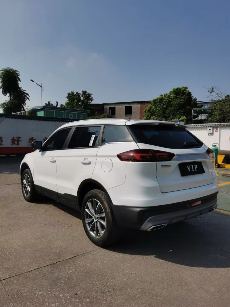 清远22年吉利博越7