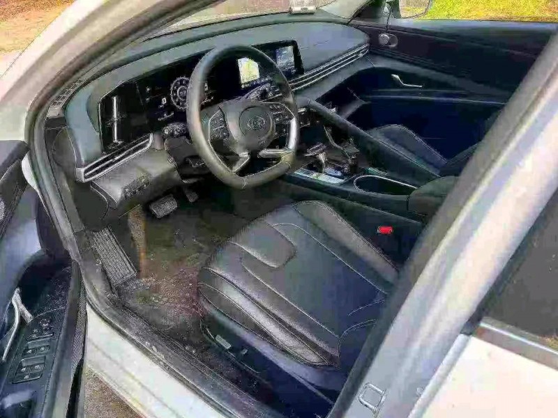 台州21年现代伊兰特4