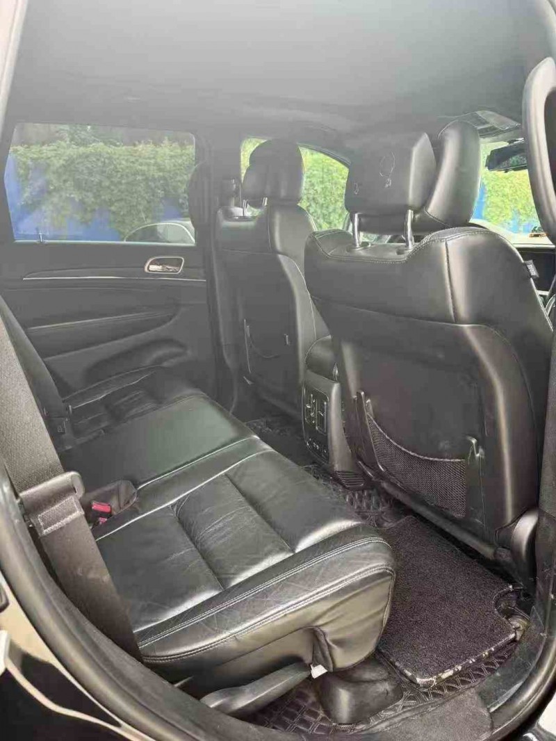 东营17年Jeep大切诺基6