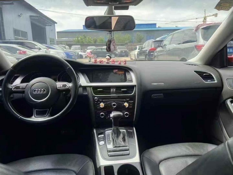 青岛16年奥迪A54