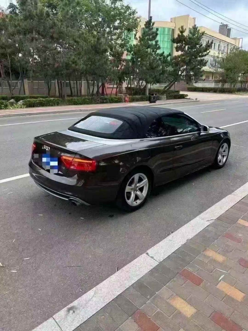 青岛16年奥迪A57