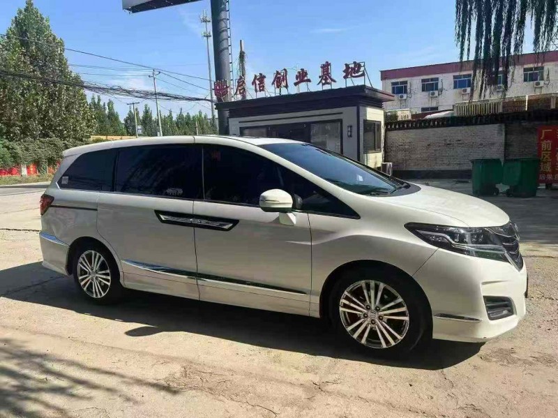 保定17年本田艾力绅2