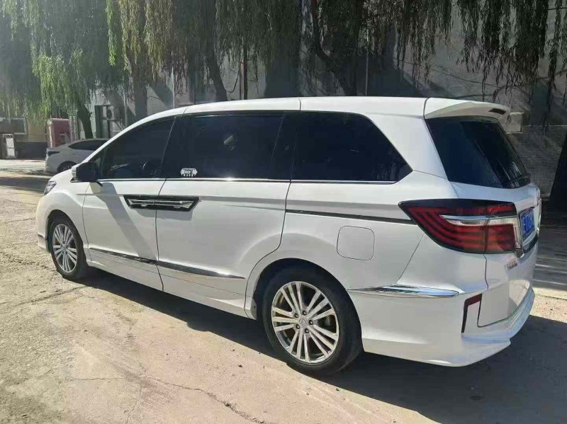 保定17年本田艾力绅7