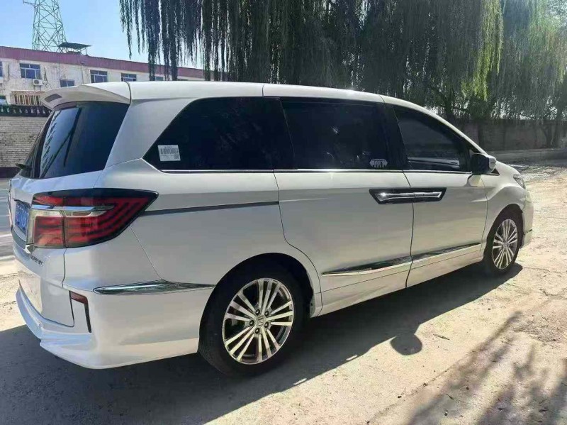 保定17年本田艾力绅8