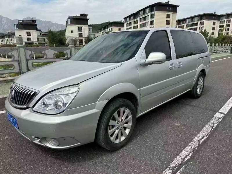 德州16年别克GL82