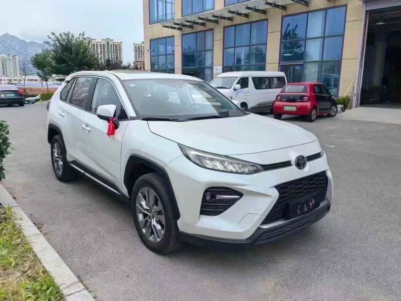 青岛21年丰田威兰达3