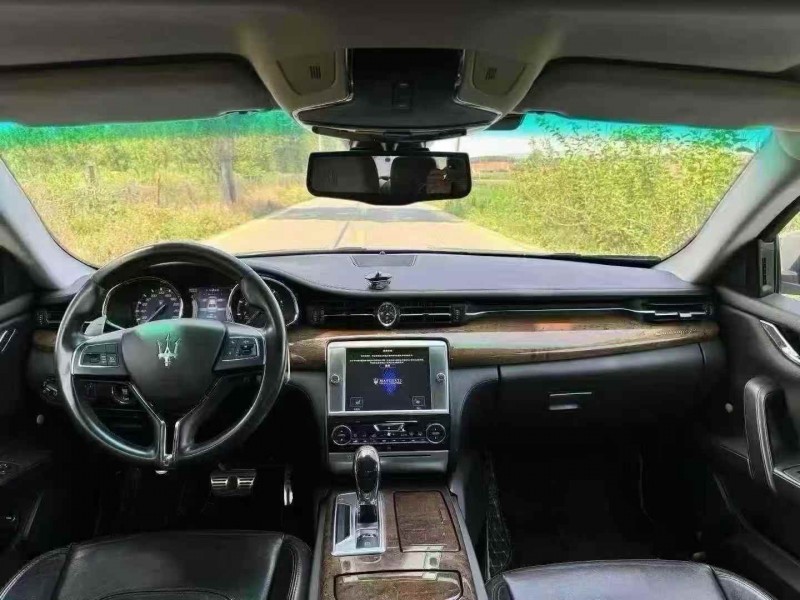 青岛14年玛莎拉蒂总裁7