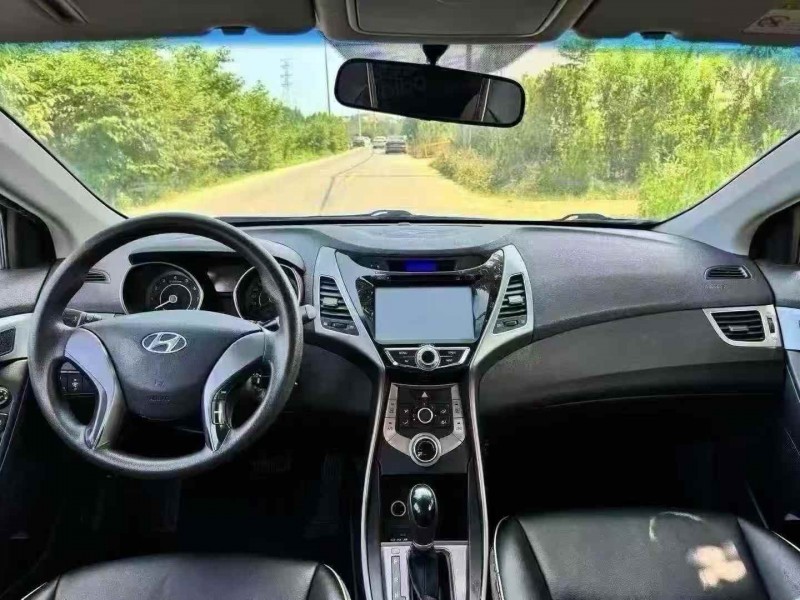 青岛15年现代朗动4