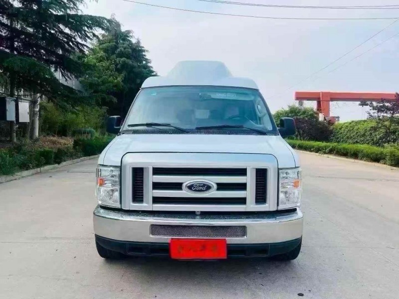 济宁12年福特游艇1