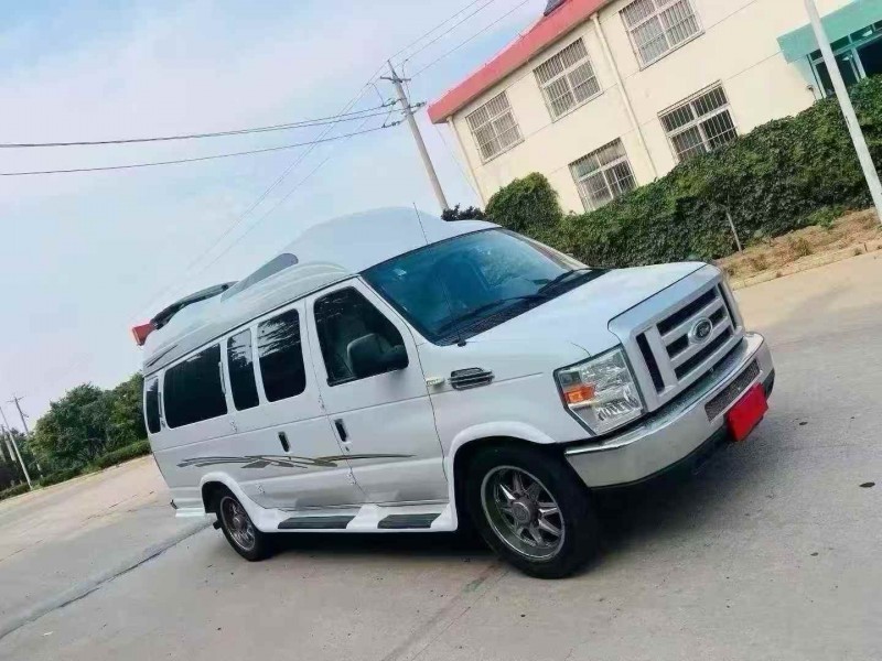 济宁12年福特游艇2