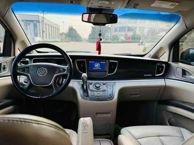 青岛13年别克GL84