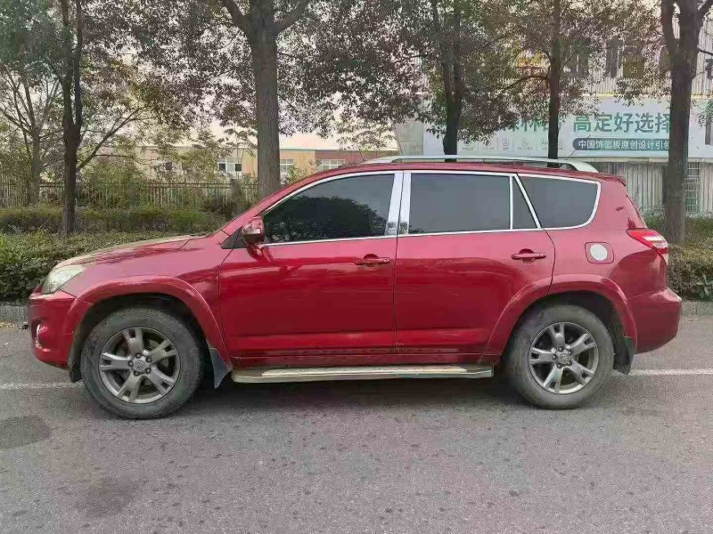 湘潭13年丰田RAV44