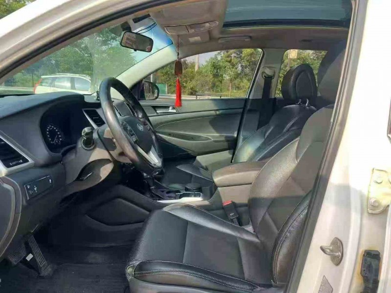 珠海16年现代途胜3