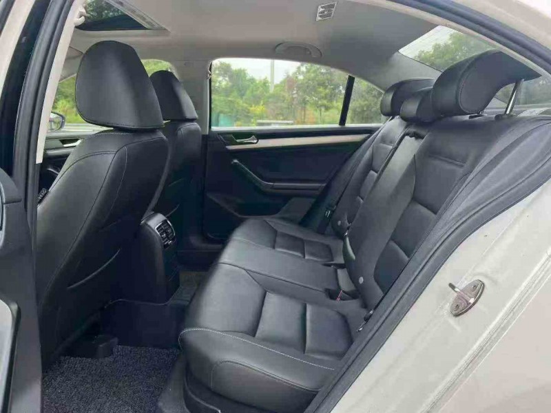 湛江19年大众速腾6