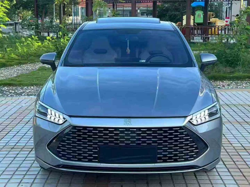 广州23年比亚迪秦1