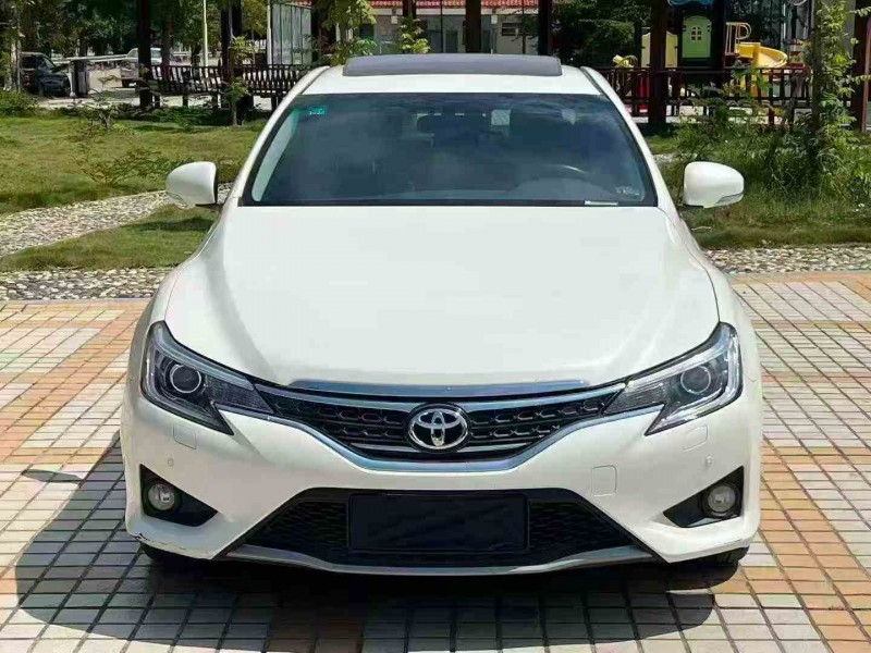 茂名16年丰田锐志1