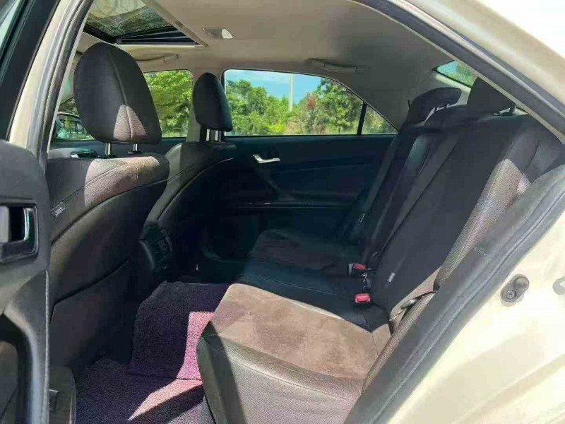 茂名16年丰田锐志8