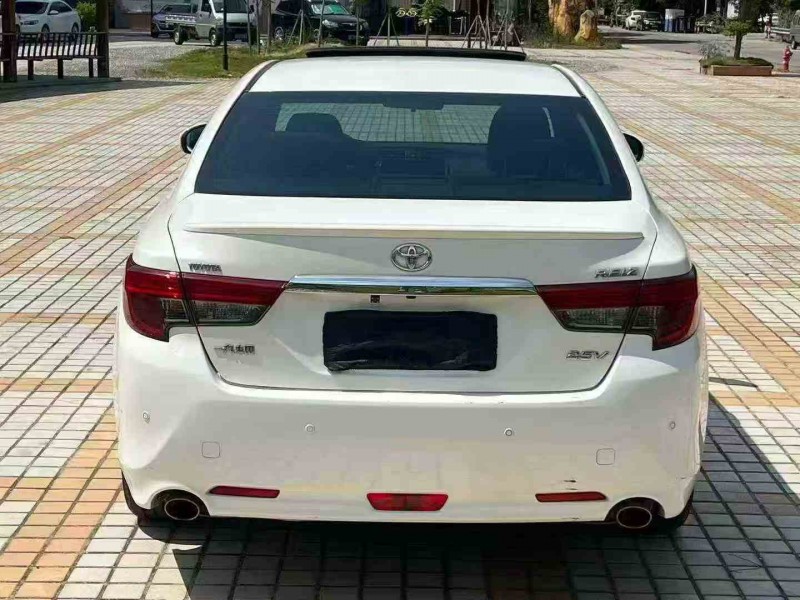 茂名16年丰田锐志9