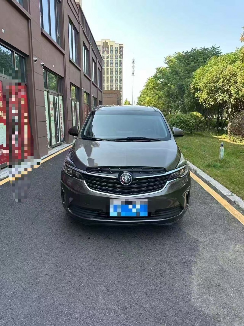 青岛21年别克GL81