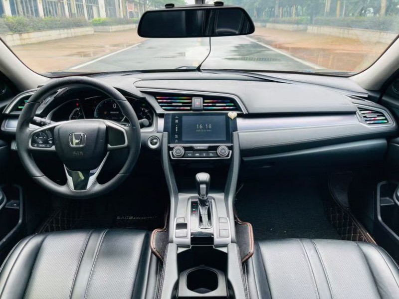 东莞17年本田思域5