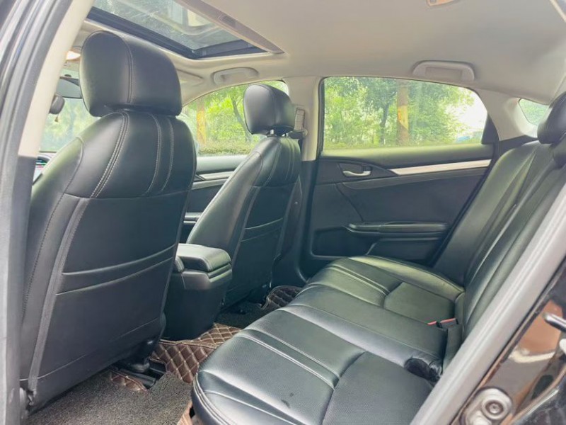 东莞17年本田思域6