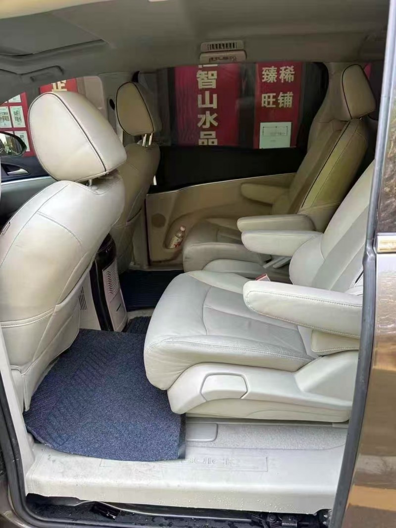 青岛21年别克GL86