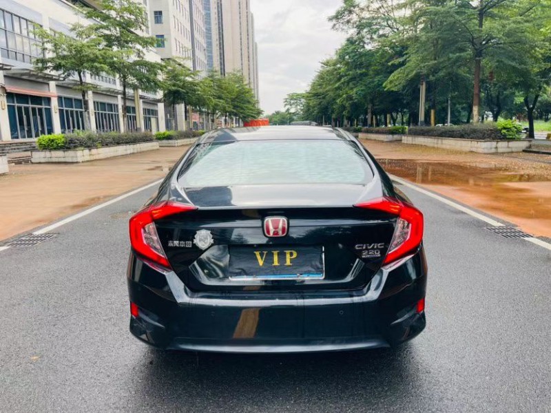 东莞17年本田思域9