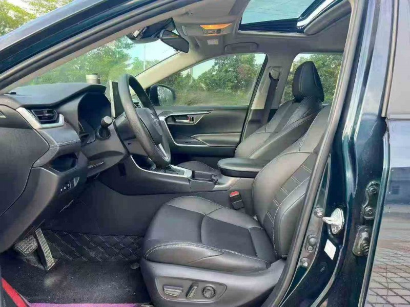 汕头21年丰田威兰达7