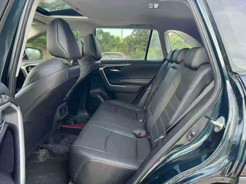 汕头21年丰田威兰达8