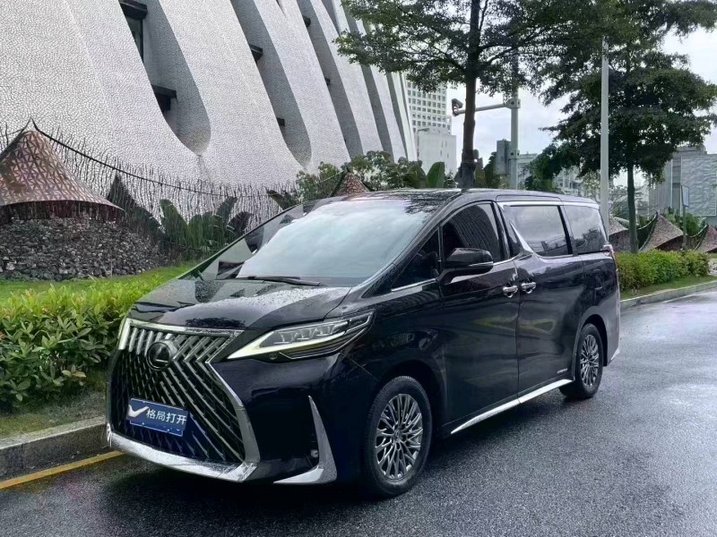 深圳21年雷克萨斯LM雷尔法3
