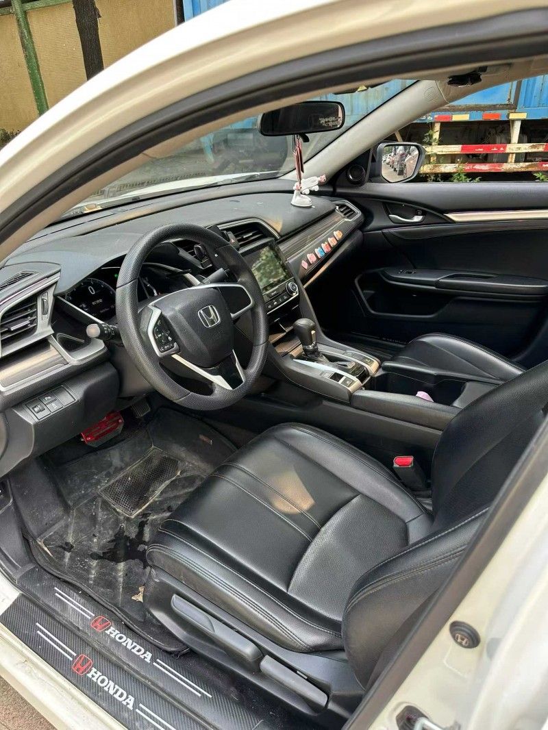 茂名19年本田思域3