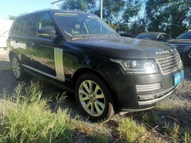 深圳13年路虎揽胜行政3