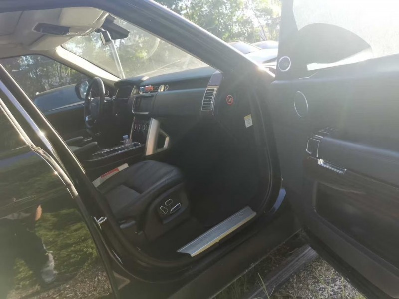 深圳13年路虎揽胜行政4