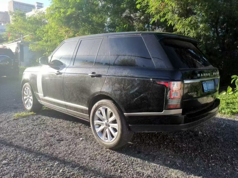 深圳13年路虎揽胜行政7