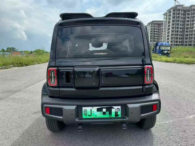 钦州23年宝骏悦也9