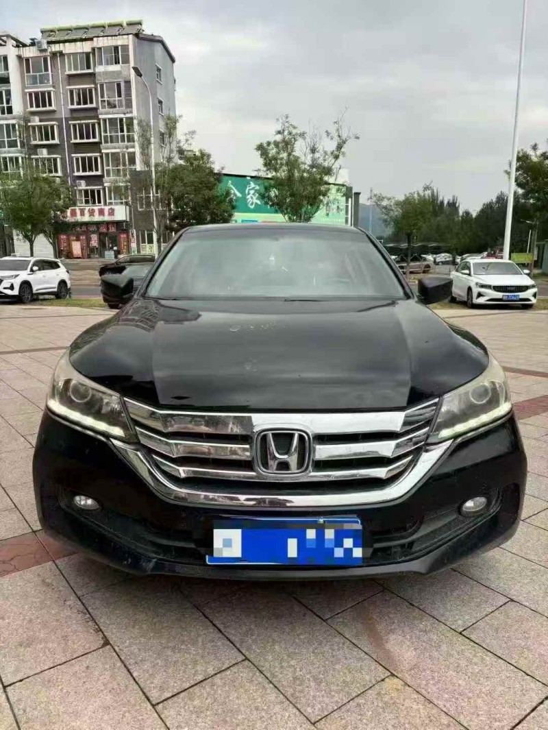 秦皇岛15年本田雅阁1