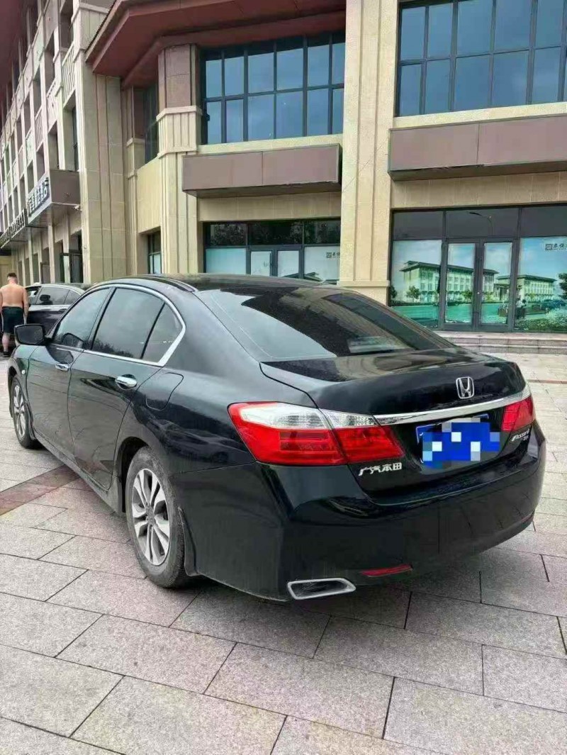 秦皇岛15年本田雅阁7