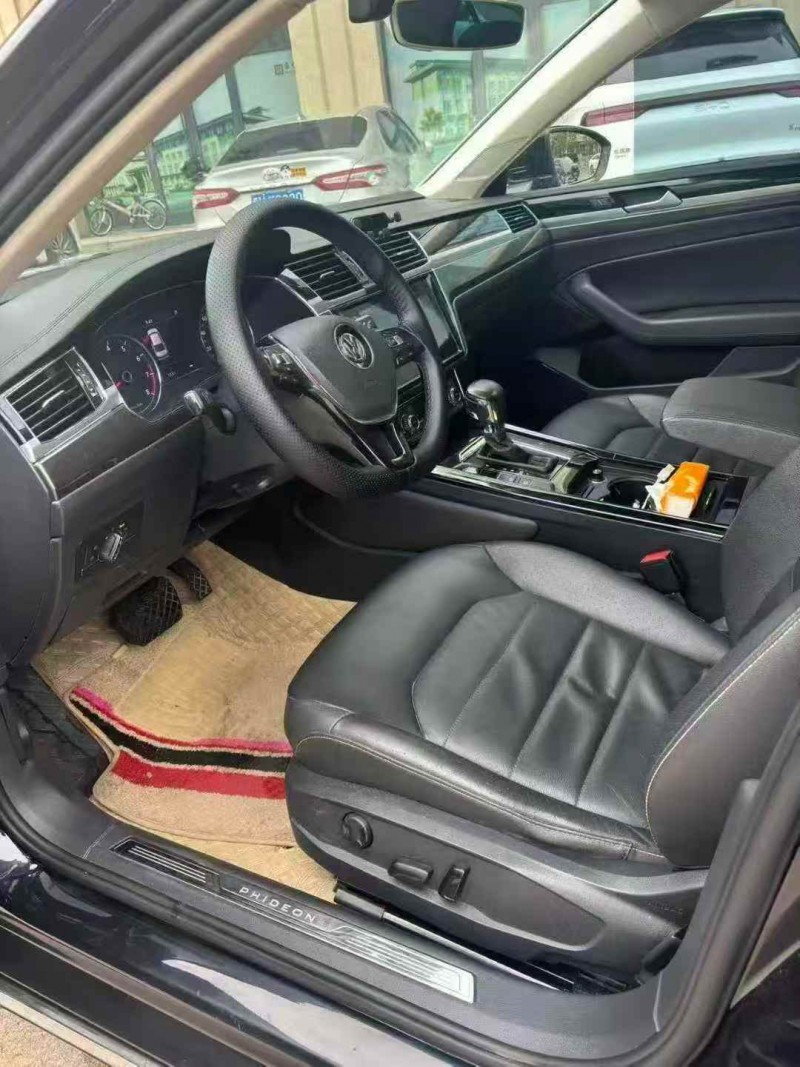 承德21年大众辉昂4