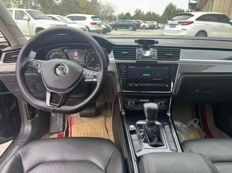 承德21年大众辉昂5