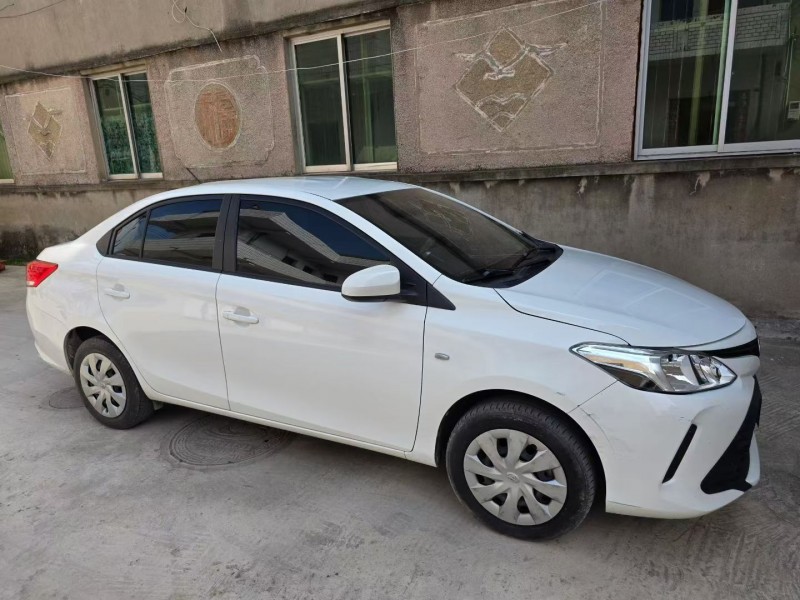 徐州20年丰田威飒2