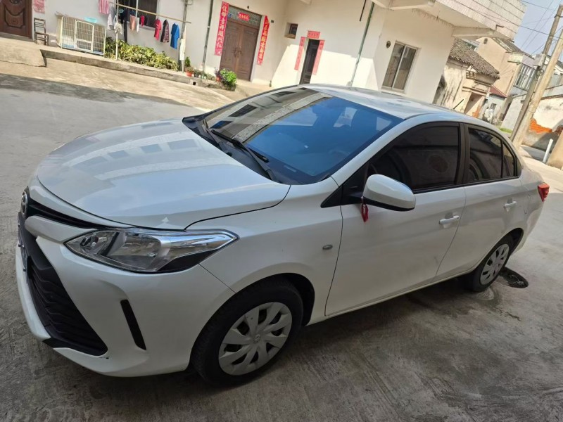 徐州20年丰田威飒3