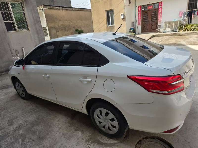 徐州20年丰田威飒8