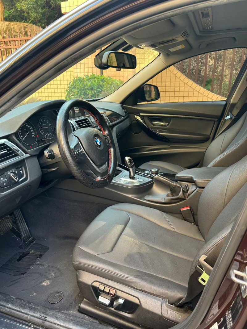 广州17年宝马3系8