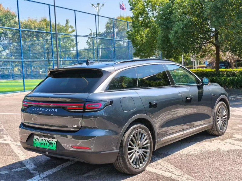 嘉兴24年零跑汽车C118