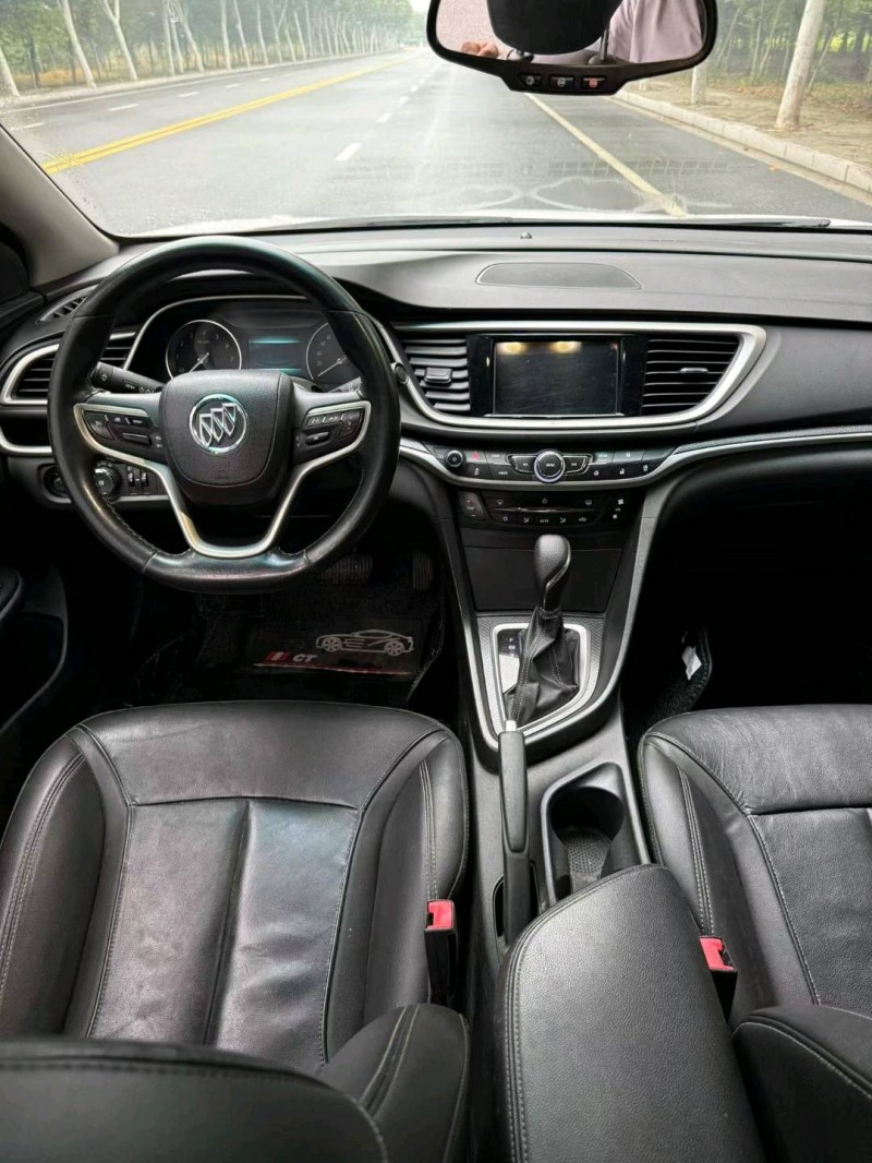 无锡20年别克英朗5