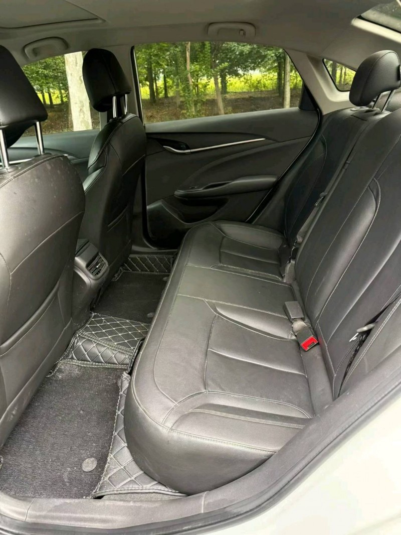 无锡20年别克英朗6