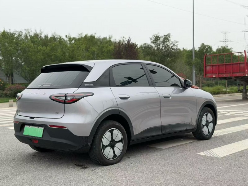 西安25年吉利银河7