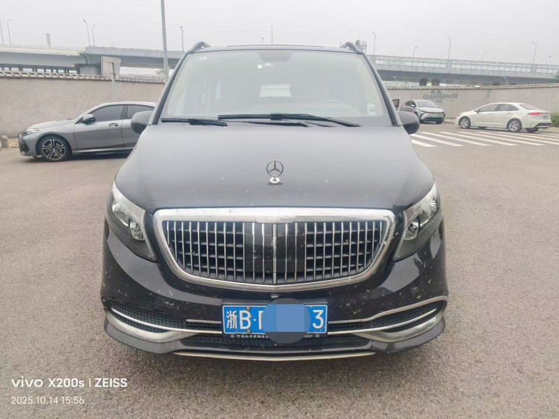 衢州21年奔驰威霆1