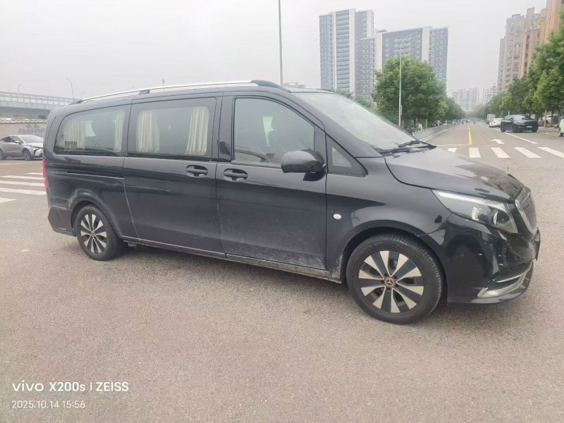 衢州21年奔驰威霆2