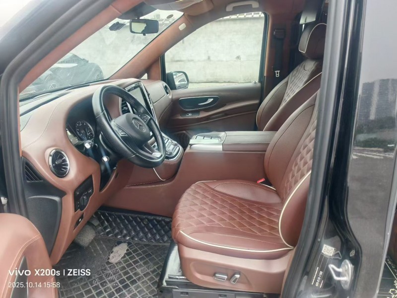 衢州21年奔驰威霆6